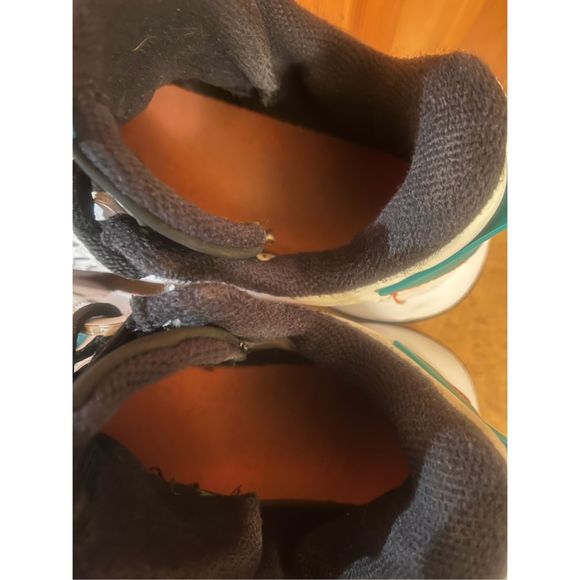 Nike Lebron Witness V Basketball Shoe White Black Jade CQ9380-100 Size 8.5 - Picture 10 of 11